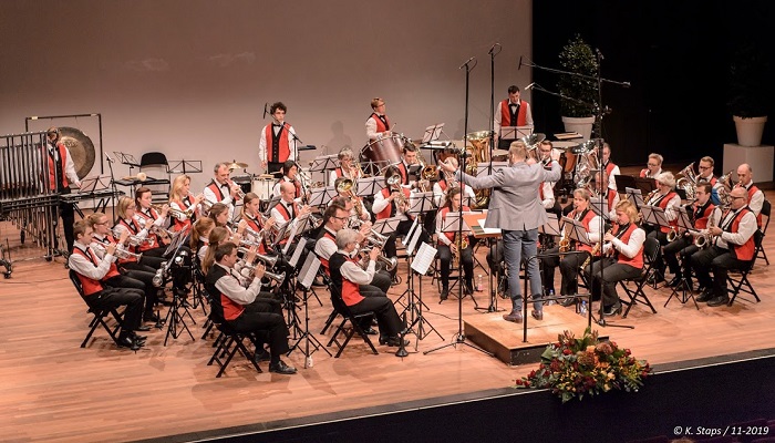 Lampionoptocht door zoutelande met muzikale begeleiding — muziek in Zoutelande